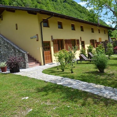 Pocitniska Hisa Lazar Hotel Kobarid Kültér fotó